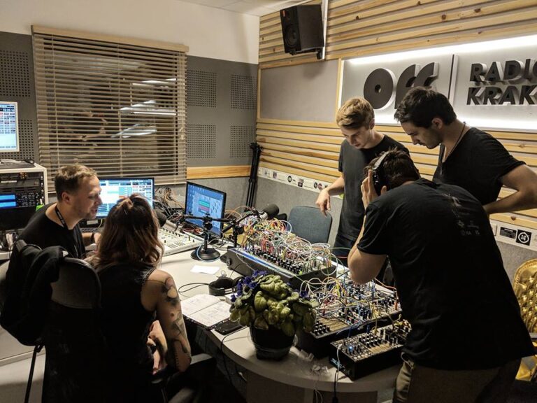 pruski warsztaty off radio krakow